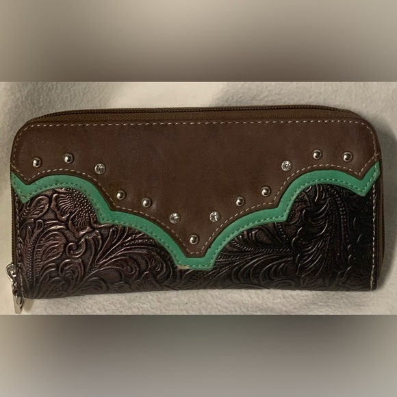 Coral Ridge Zip Around Wallet Western Bling  Studded Brown Leather Cowgirl - Picture 8 of 13